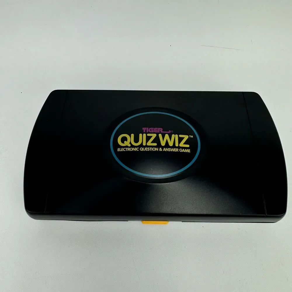 Vintage 1993 ~ Tiger Electronics ~ Quiz Wiz Game 1001‎ Heroes & Villains (Works)